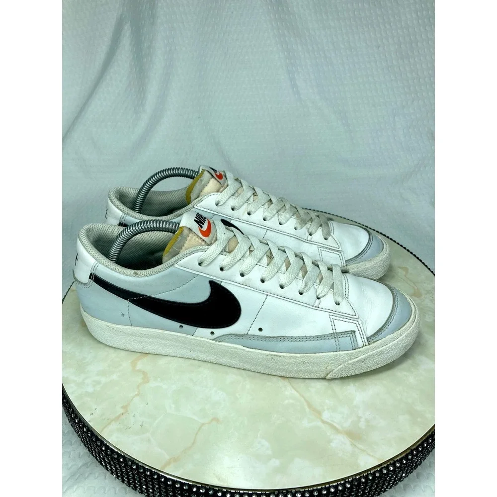 Nike Blazer Low 77 Vintage Leather Shoes Mens Sz 8.5 White Retro Sporty Sneakers
